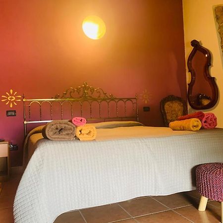 Agriturismo La Pace Villa Valeggio sul Mincio Luaran gambar