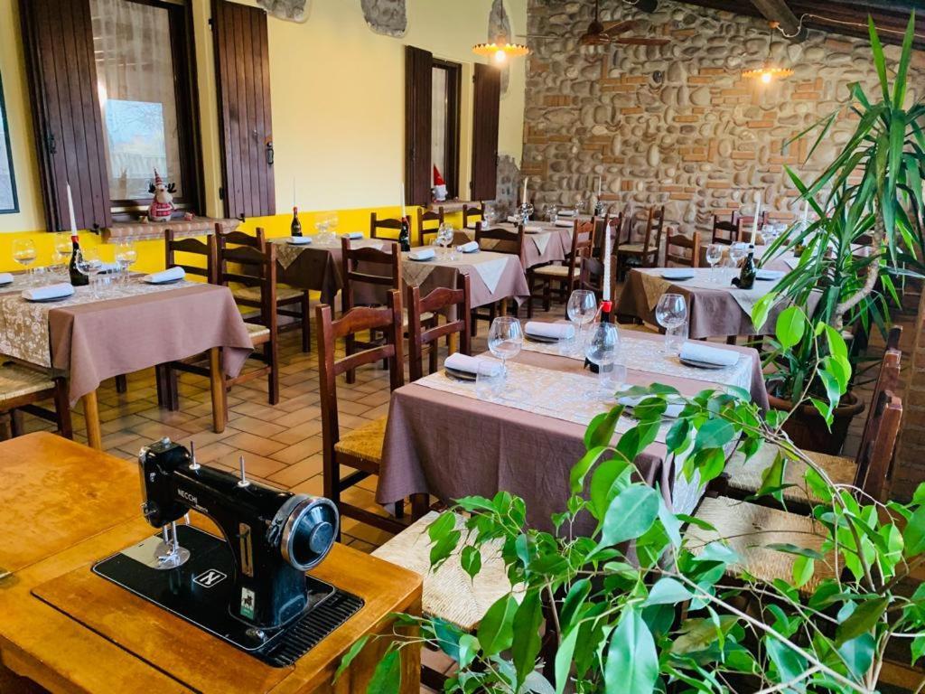 Agriturismo La Pace Villa Valeggio sul Mincio Luaran gambar